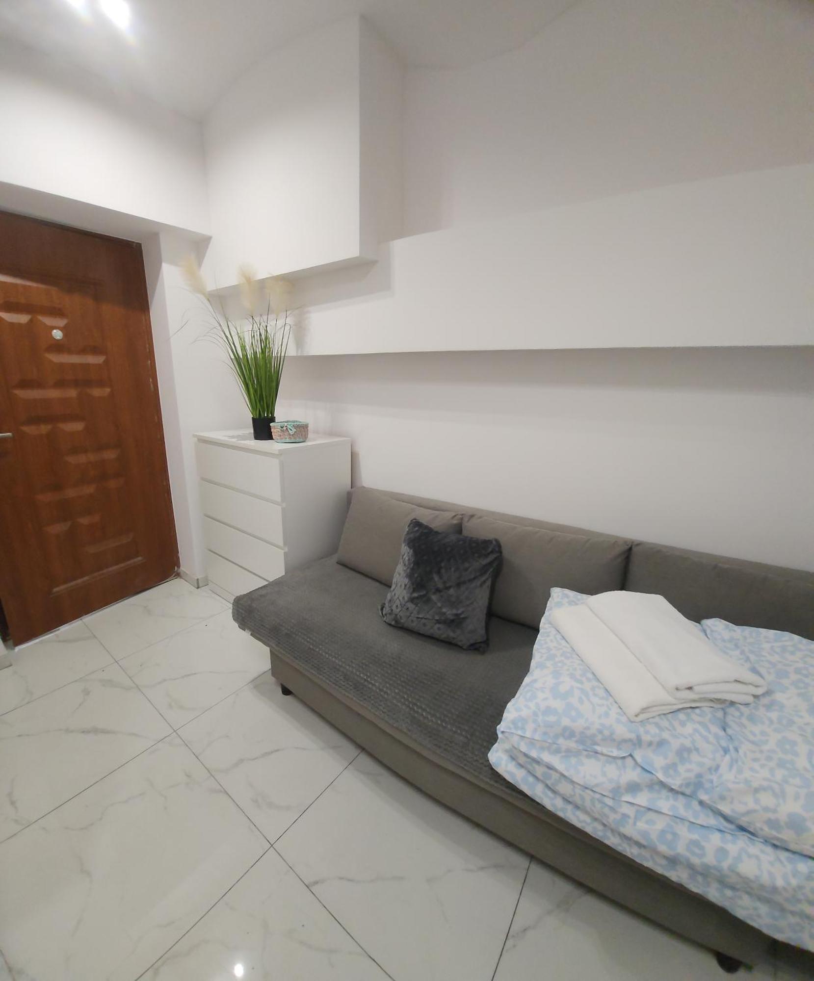25 - Ghetto Heroes Square Apartment *